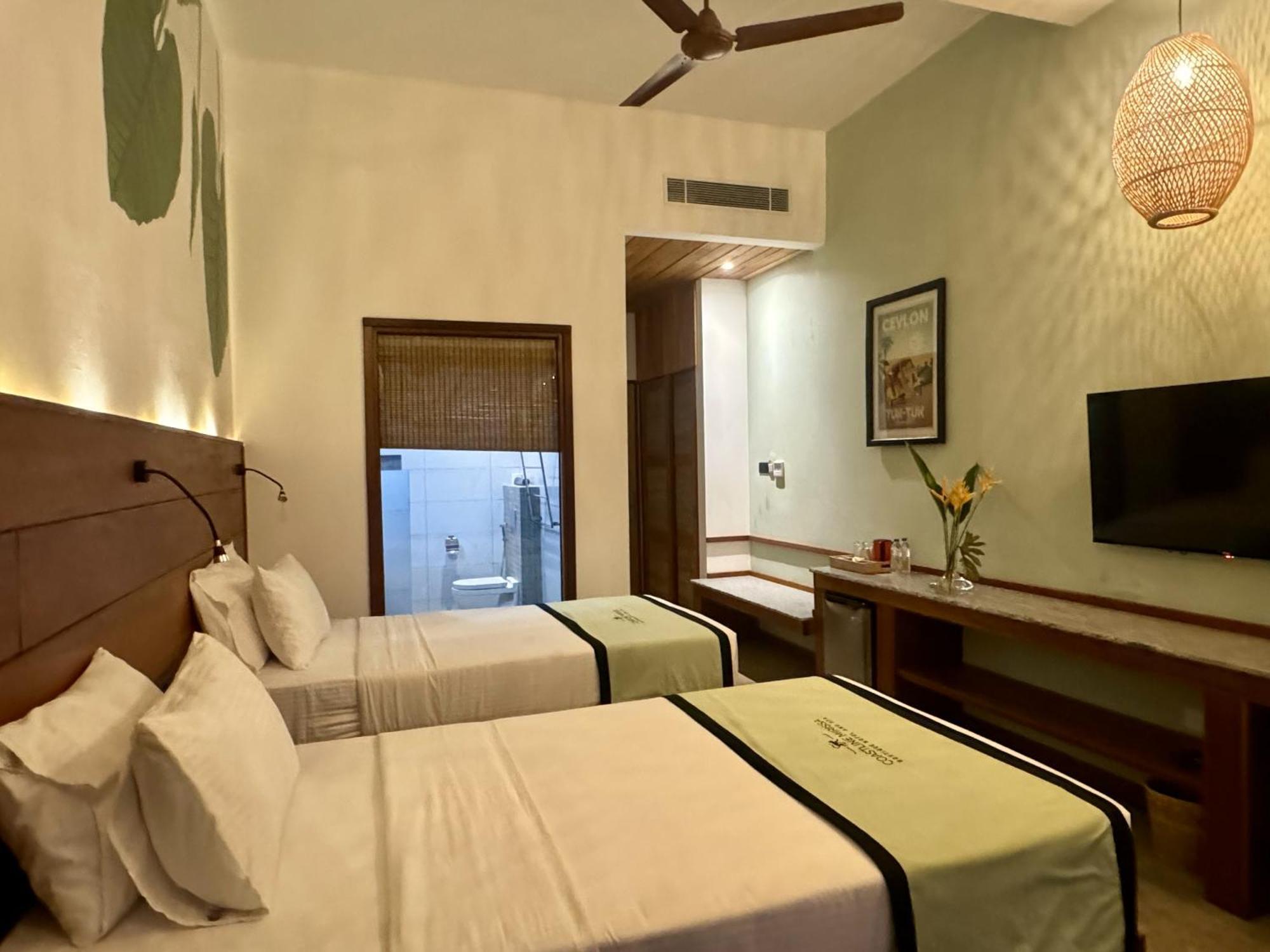 Coastline Mirissa Boutique Hotel And Spa الغرفة الصورة